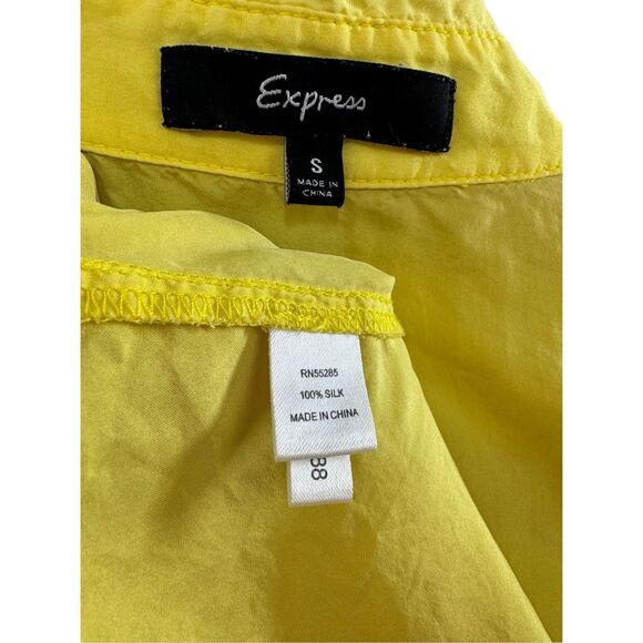 Express Yellow Long Sleeve Button Up Shirt Blouse Size S Collared Pockets - Picture 9 of 9